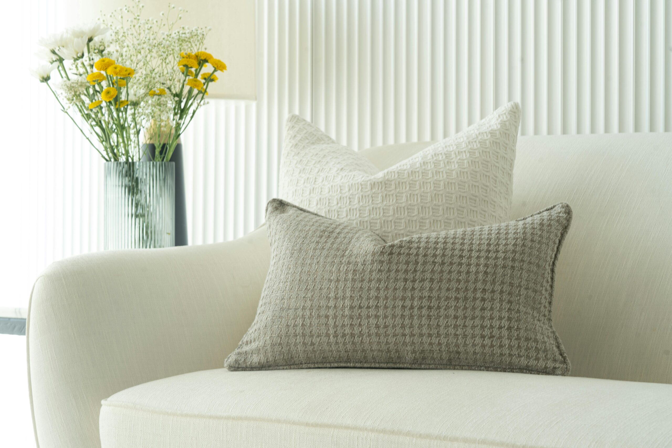 Dekoratyvinės pagalvės: Minkštas ir elegantiškas priedas jūsų namams